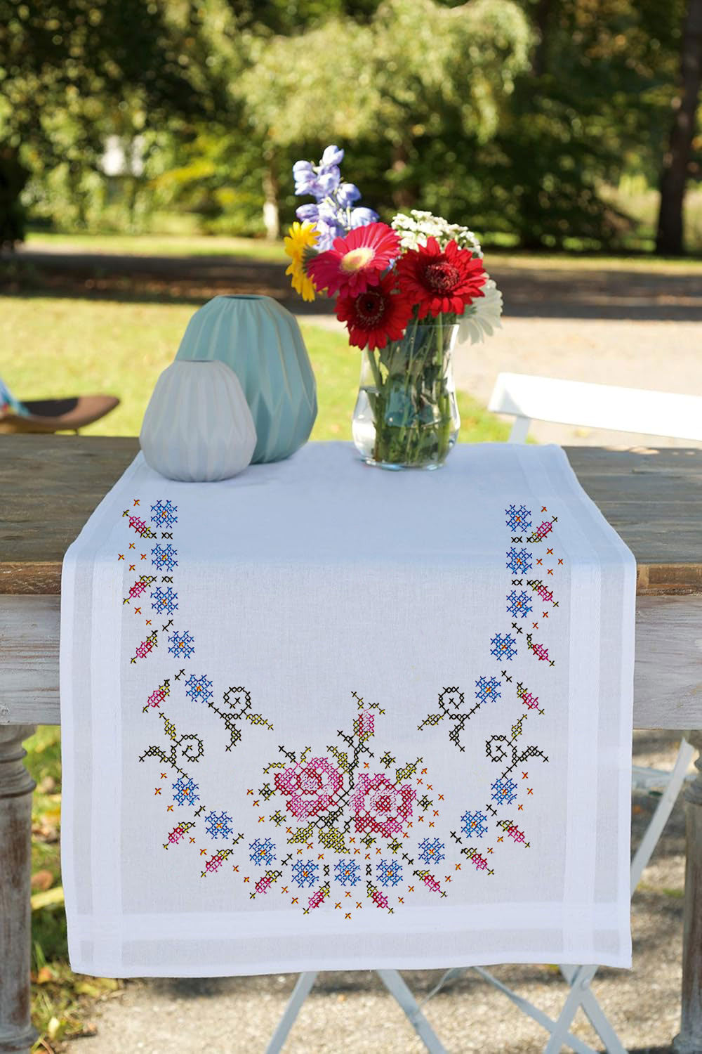 מפת ראנר ״ורדים״ - ערכת רקמת איקסים פשוטה 40X100 ס״מ 609.9076