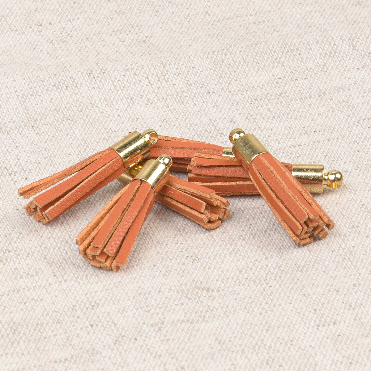 גדילים מיני דמוי עור, אורך כ-2.5 ס"מ