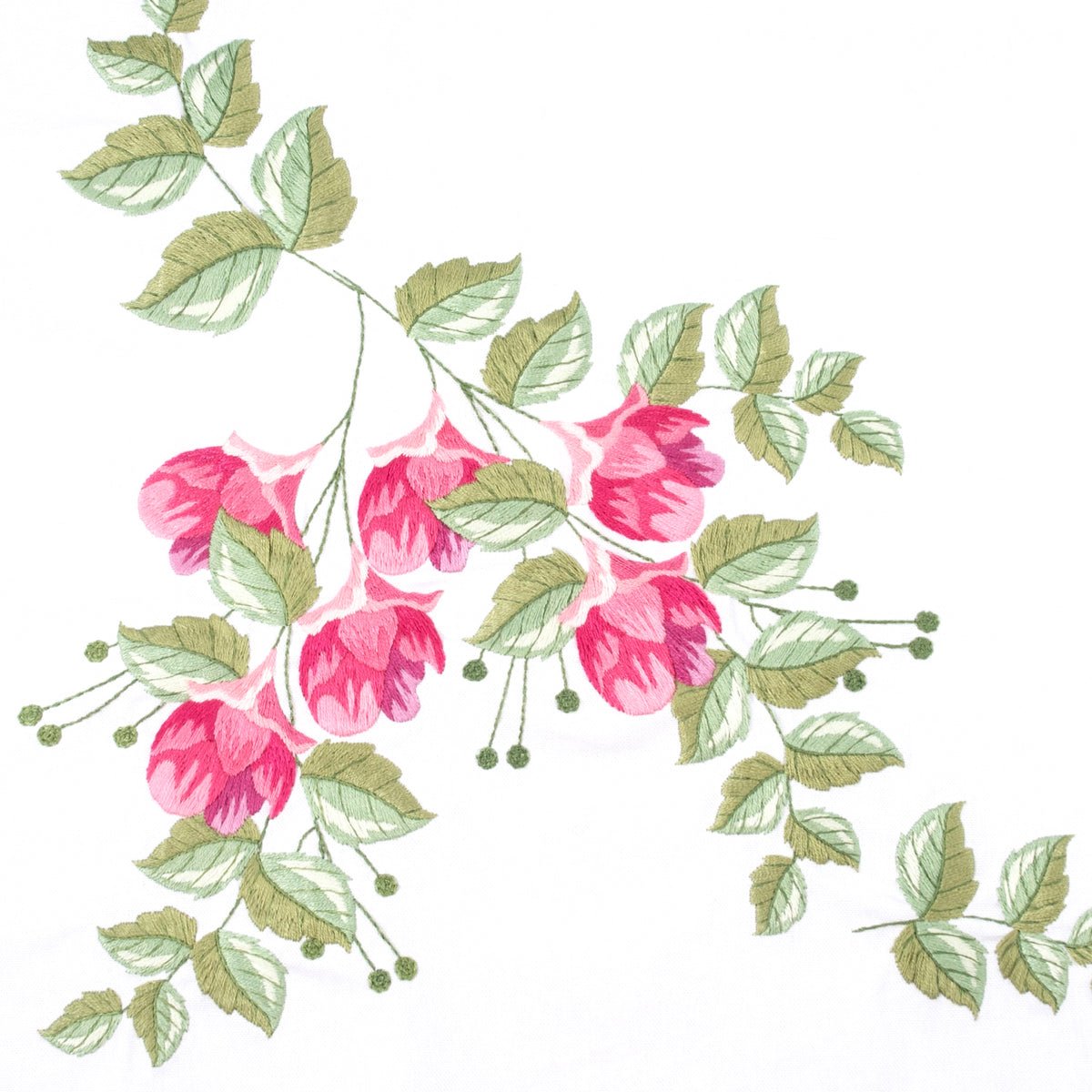 ערכת רקמה למפת שולחן – ורדים קלאסיים 80x80 cm