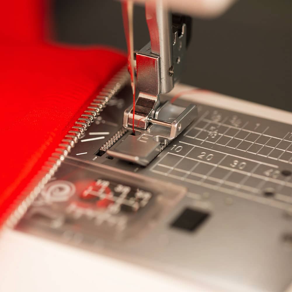 מכונת תפירה ממוחשבת אלנה ELNA eXperience 530