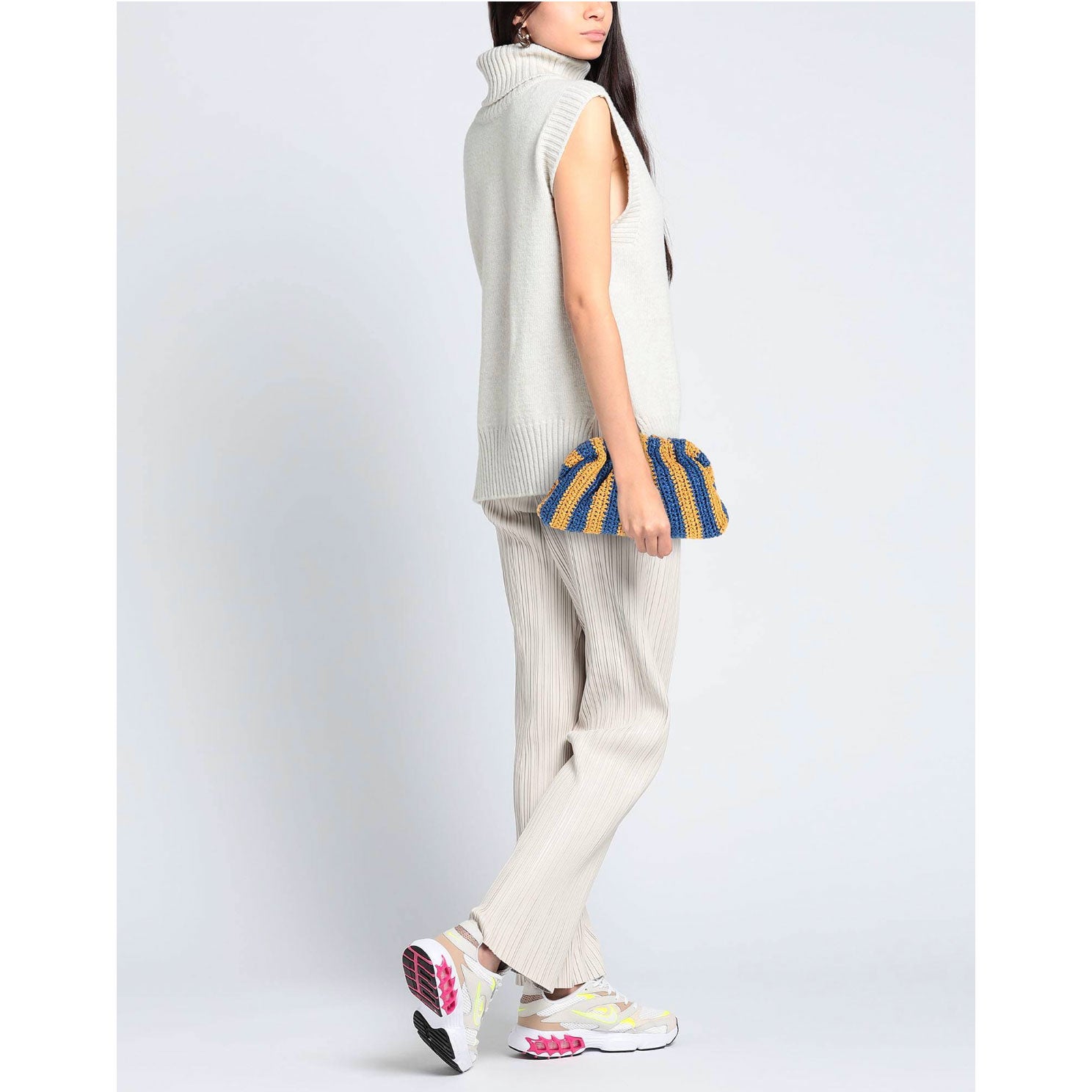 דוגמאות תיקי רפיה - מותגי אופנה