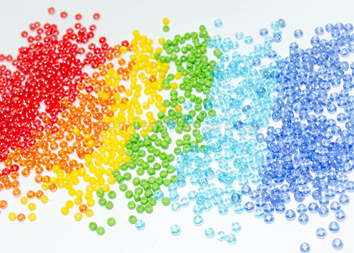 חרוזים ליצירה ועבודות יד צבע שקוף מבריק גרם