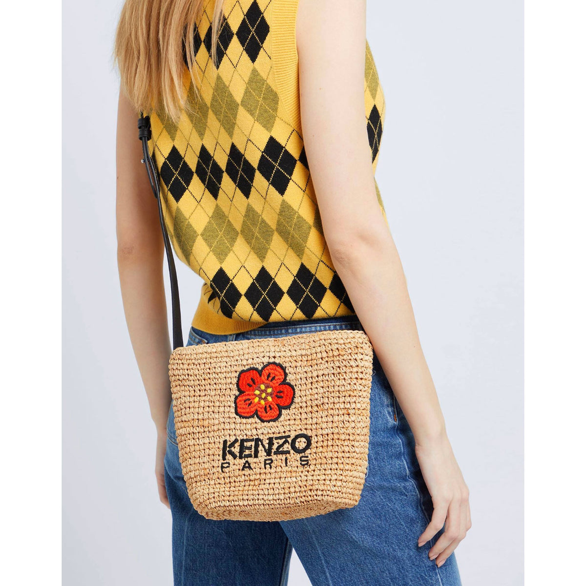 דוגמאות תיקי רפיה - מותגי אופנה