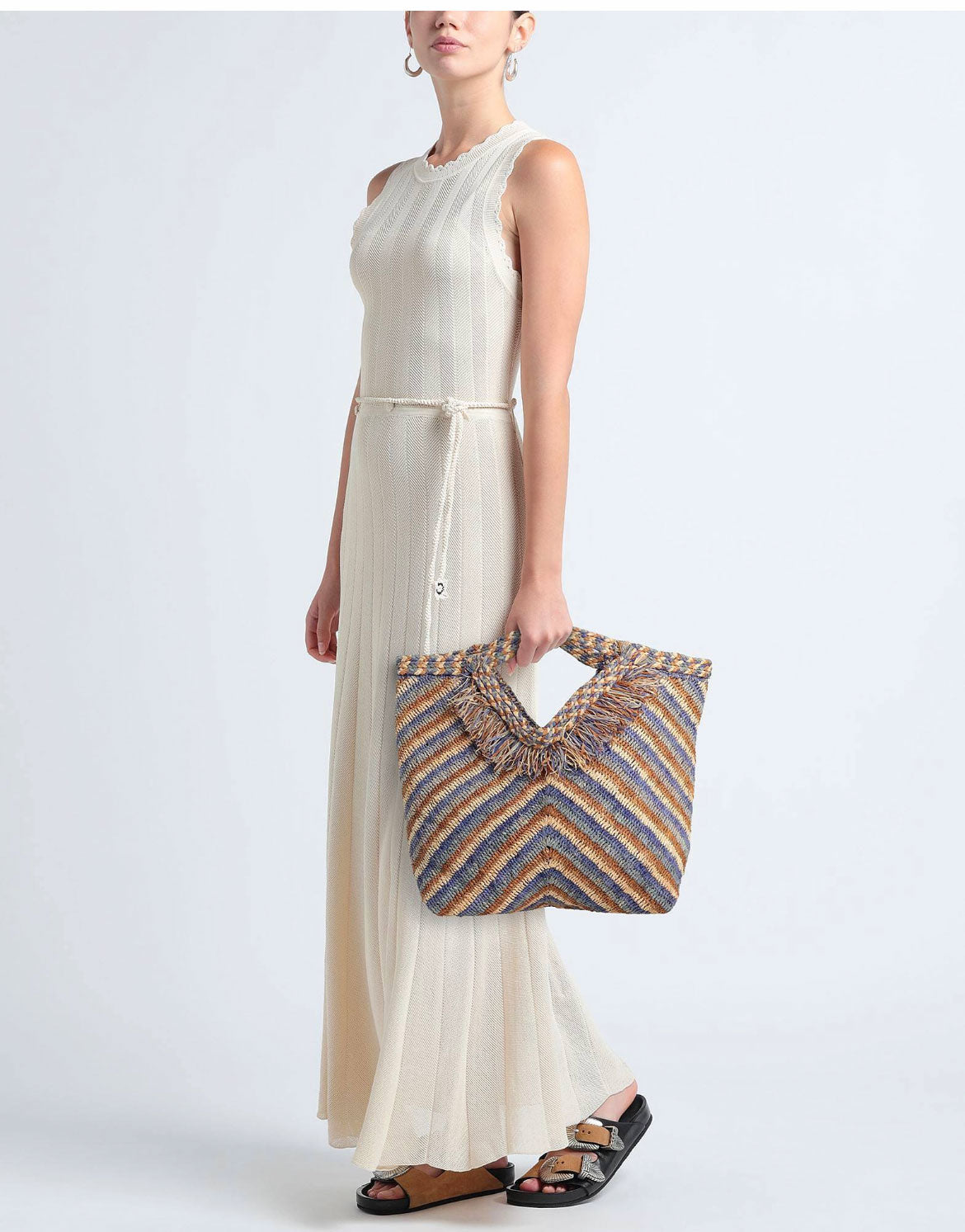 דוגמאות תיקי רפיה - מותגי אופנה