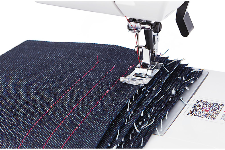 מכונת תפירה ממוחשבת בטרפליי רוקס 197